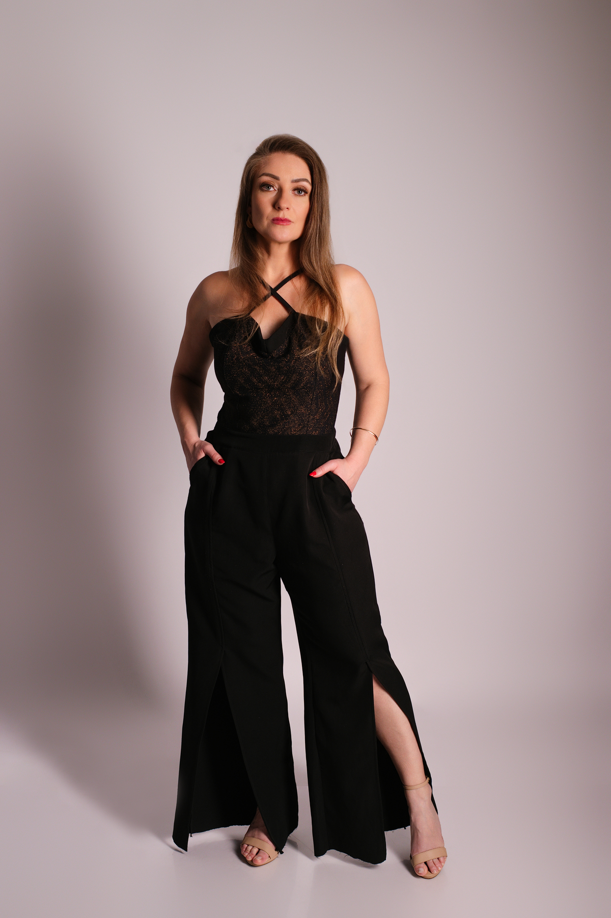 O ensaio profissional trás a sua imagem e seu poder através das lentes, Tati Maldaner fotografia.