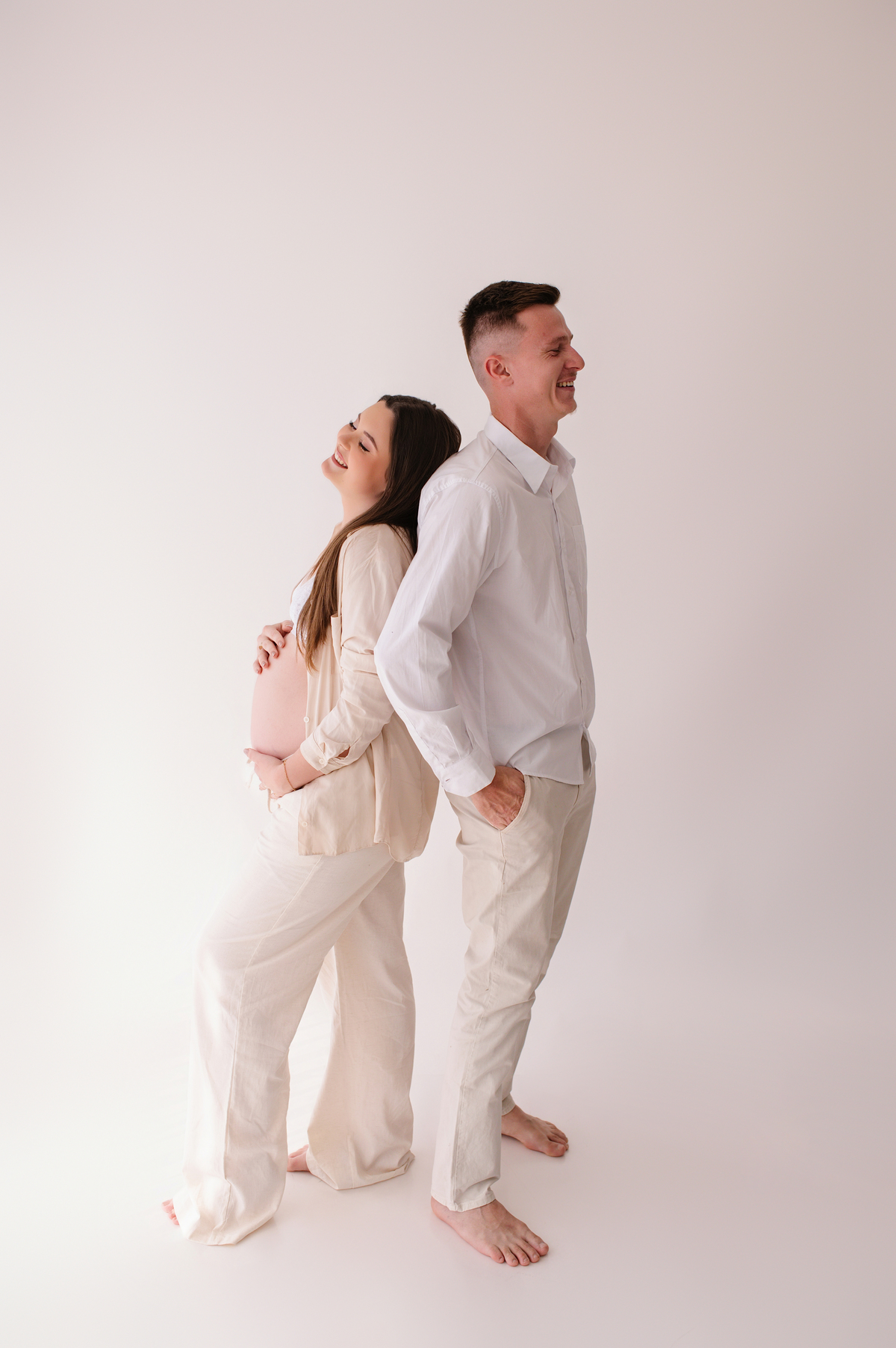 Ensaio de gestante em estúdio, Tati Maldaner fotografia.