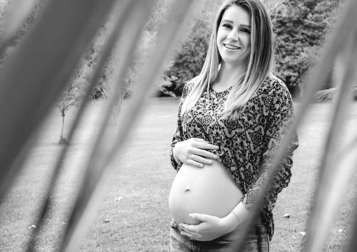 Ensaio de Casal Gestante Realizado Jardim Botânico por Thaty Maldaner