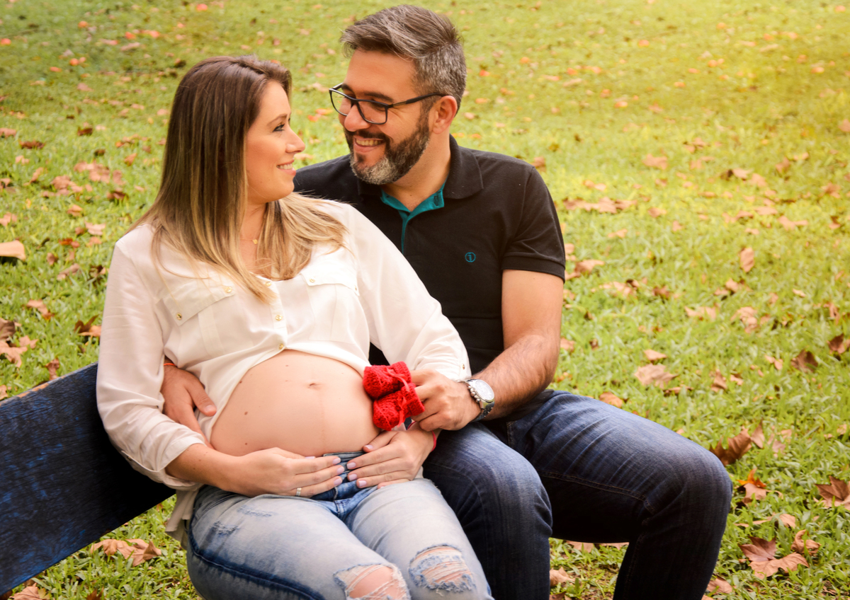 Ensaio de Casal Gestante Realizado Jardim Botânico por Thaty Maldaner