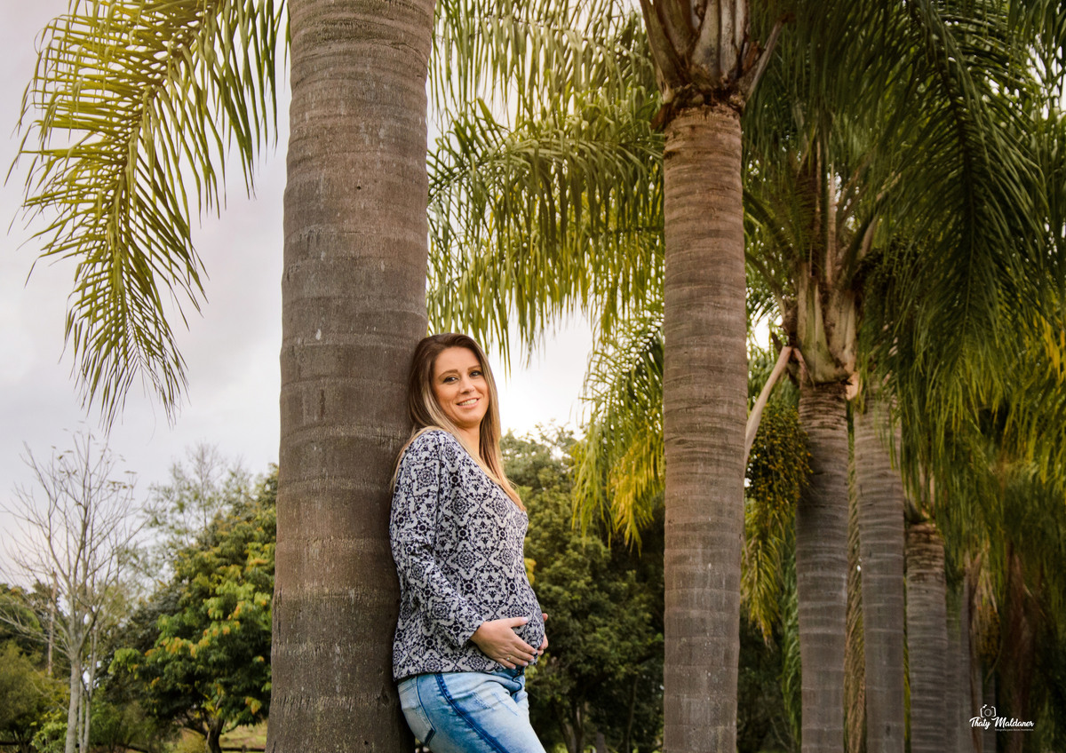 Ensaio de Casal Gestante Realizado Jardim Botânico por Thaty Maldaner 