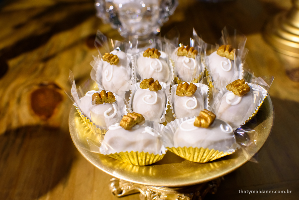 Fotos de formatura  em Lajeado RS por Thaty Maldaner Fotografia -  decoração Exclusiva Eventos. Local: JAMROCK SKATE LOUNGE