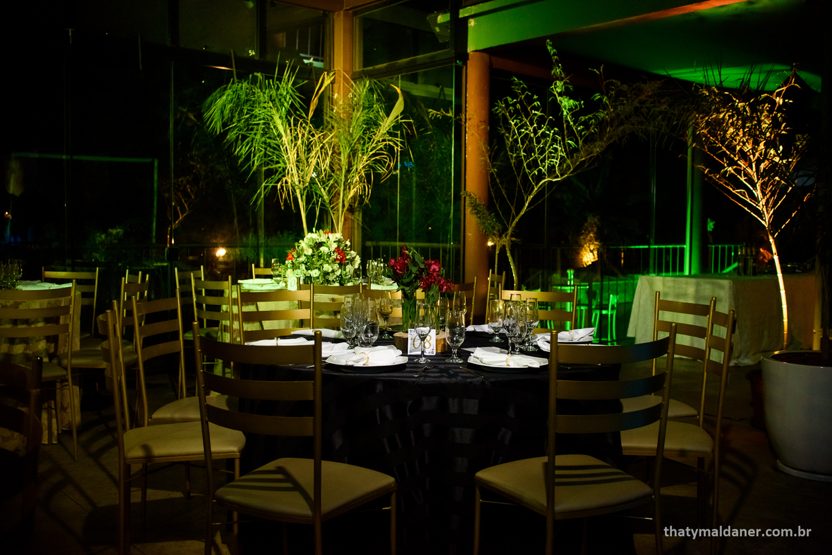  Vanessa, Direito - Univates. Fotos de formatura  em Lajeado RS por Thaty Maldaner Fotografia -  decoração Exclusiva Eventos. Local: JAMROCK SKATE LOUNGE