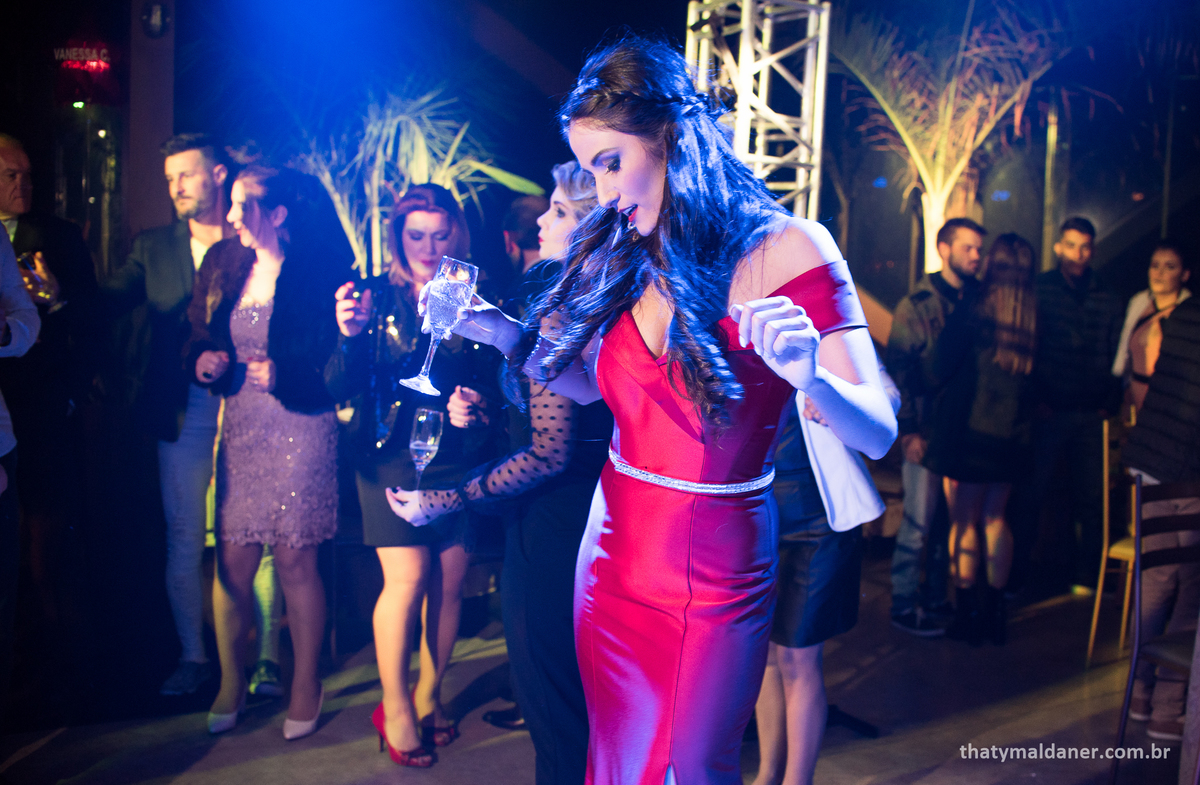 Fotos de formatura  em Lajeado RS por Thaty Maldaner Fotografia -  decoração Exclusiva Eventos. Local, festa de formatura JAMROCK SKATE LOUNGE