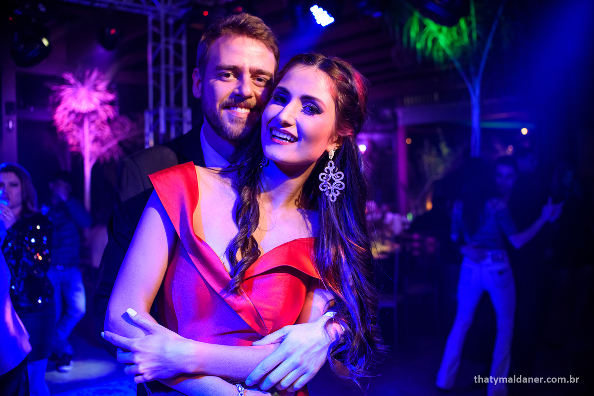 Fotos de formatura  em Lajeado RS por Thaty Maldaner Fotografia -  decoração Exclusiva Eventos. Local, festa de formatura JAMROCK SKATE LOUNGE