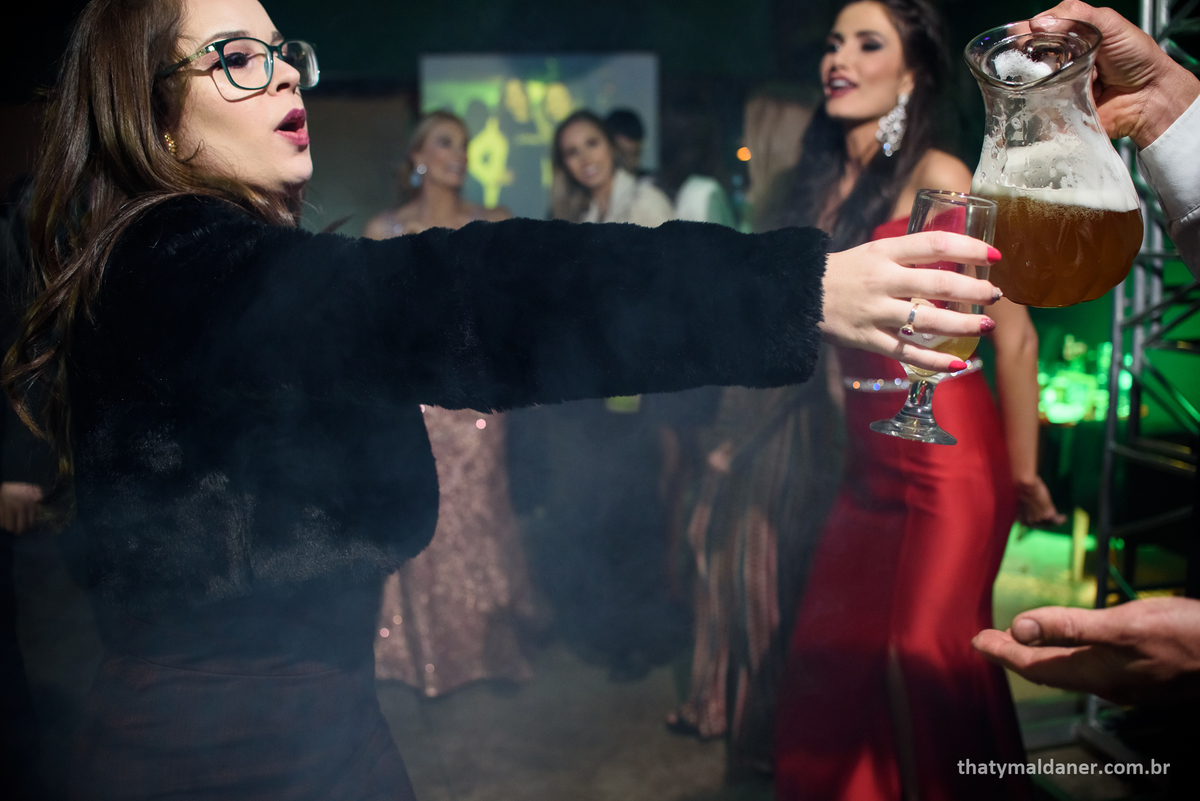 Fotos de formatura  em Lajeado RS por Thaty Maldaner Fotografia -  decoração Exclusiva Eventos. Local, festa de formatura JAMROCK SKATE LOUNGE