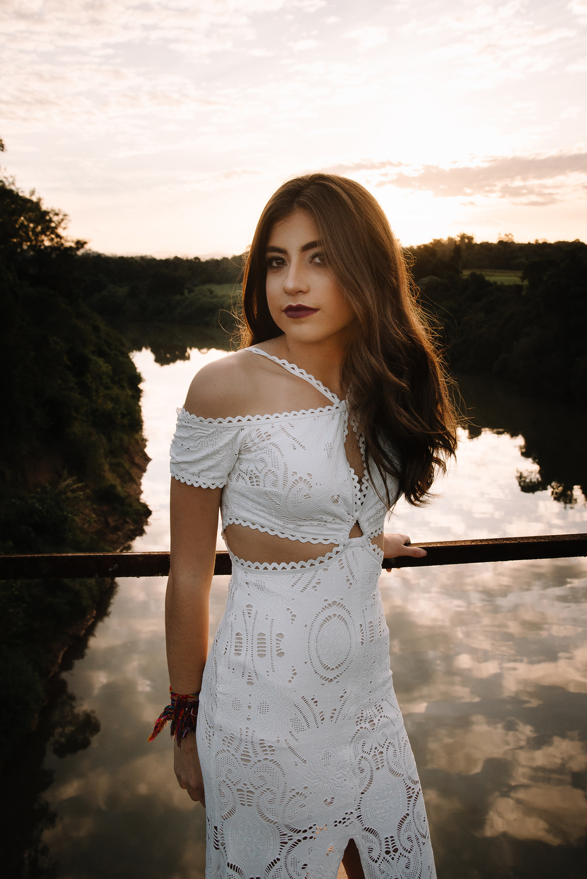 Ensaio de 15 anos em Lajeado por Thaty Maldaner Fotografia na  ponte de ferro