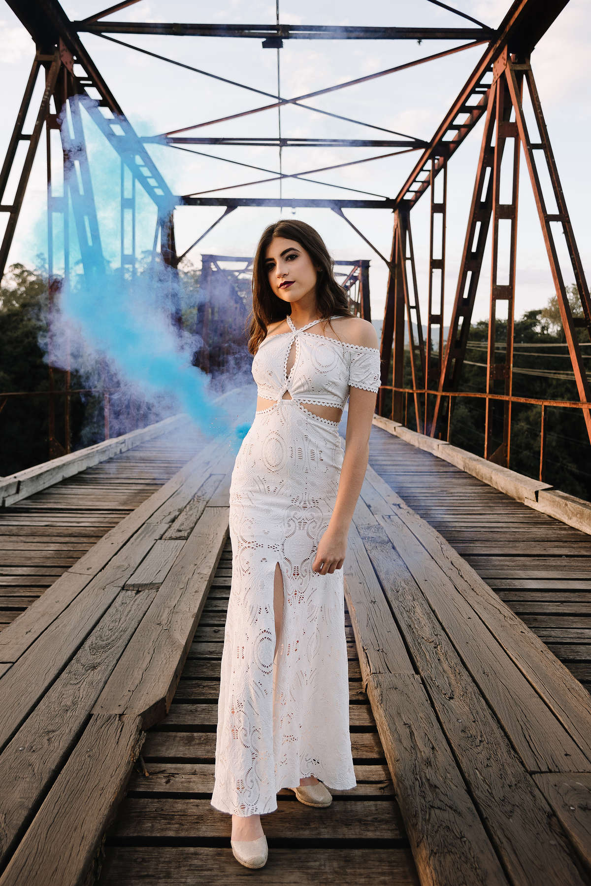 Ensaio de 15 anos em Lajeado por Thaty Maldaner Fotografia na  ponte de ferro