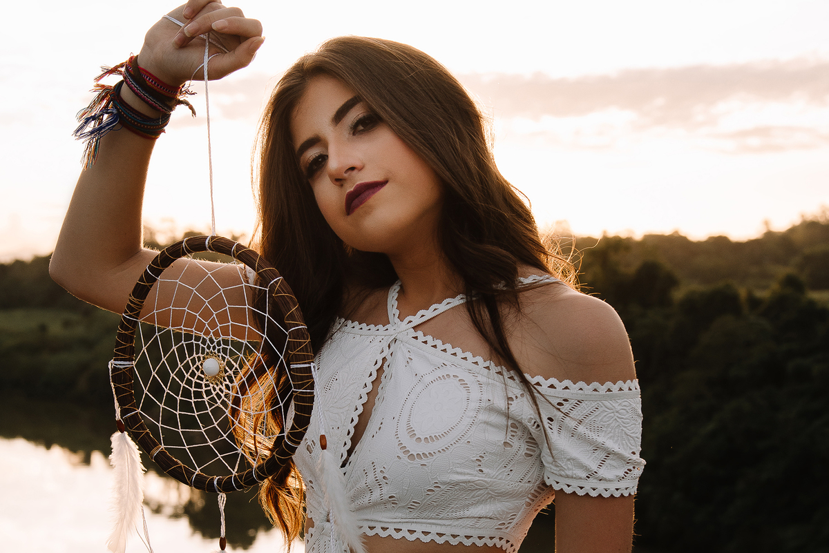 Ensaio de 15 anos em Lajeado por Thaty Maldaner Fotografia na  ponte de ferro
