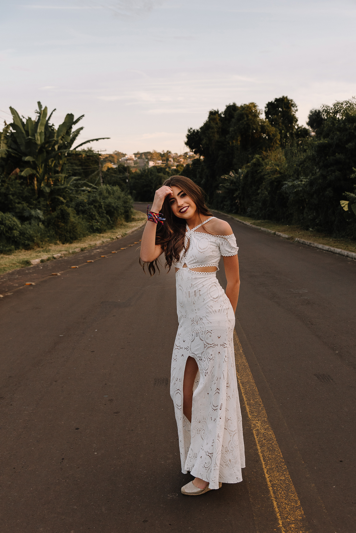 Ensaio de 15 anos em Lajeado por Thaty Maldaner Fotografia na  ponte de ferro com por do sol