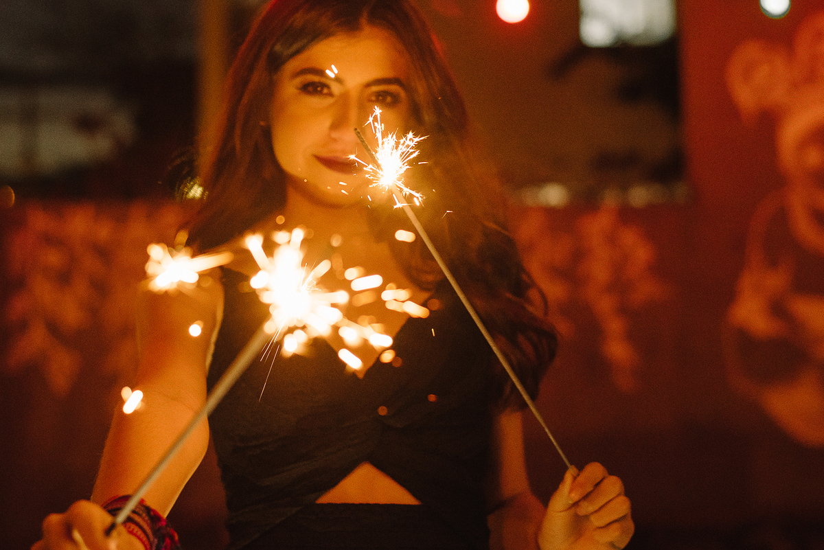 Ensaio de 15 anos em Lajeado por Thaty Maldaner Fotografia  de noite com luzes