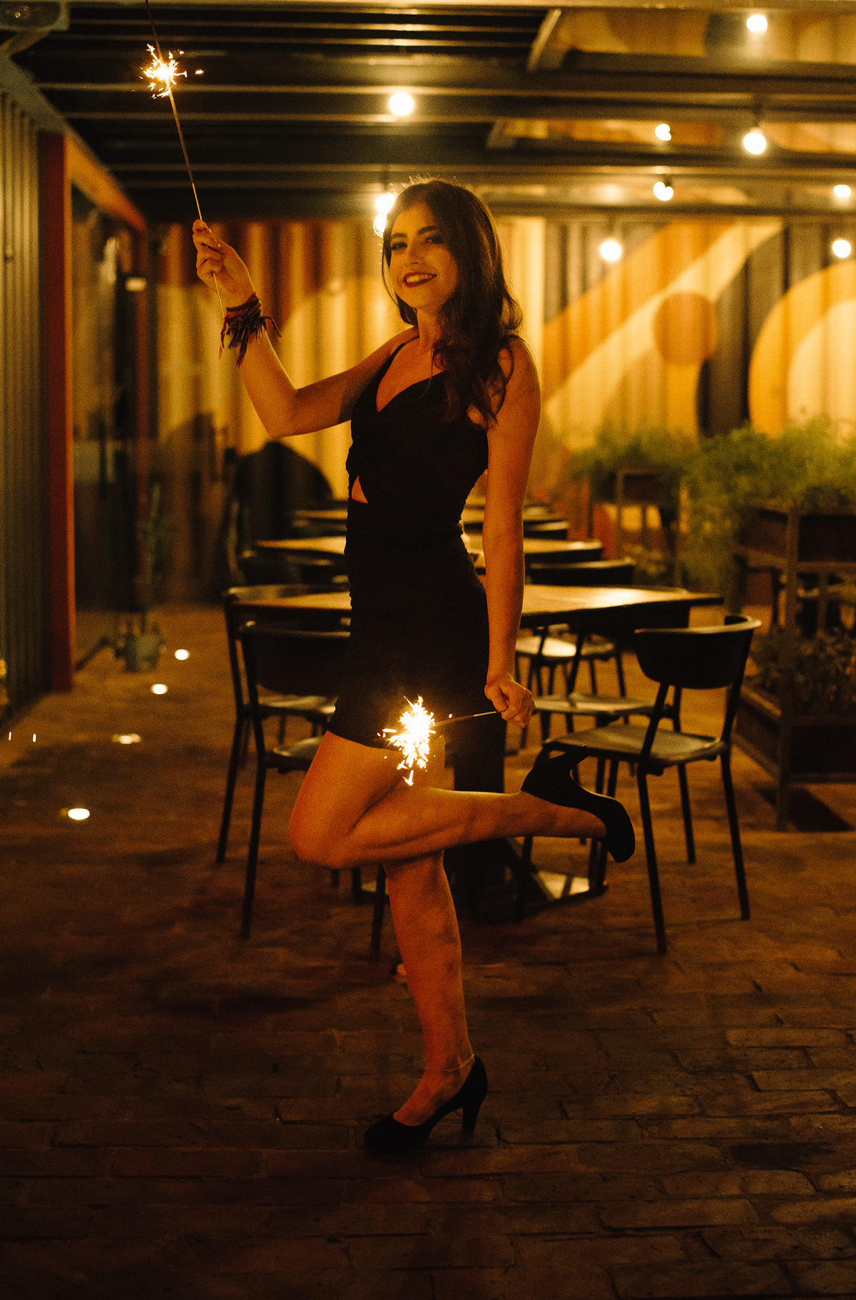 Ensaio de 15 anos em Lajeado por Thaty Maldaner Fotografia  de noite com luzes