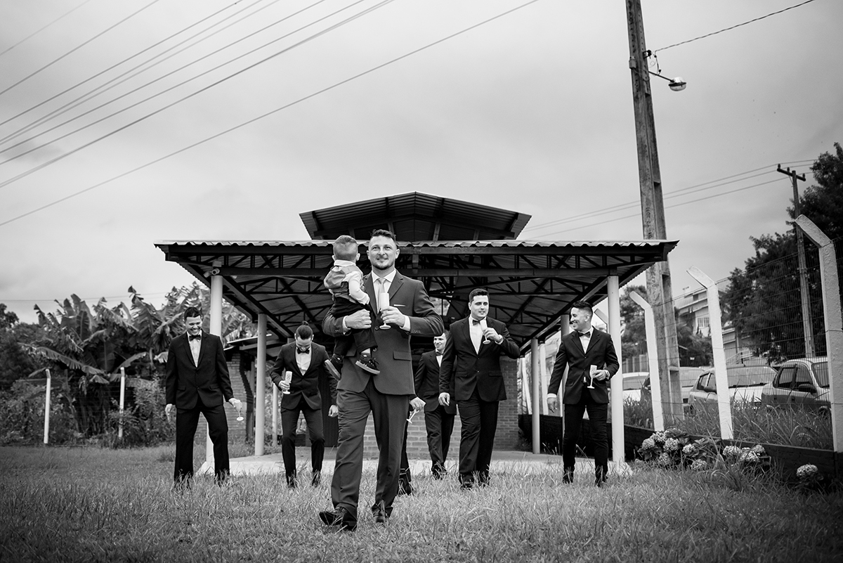 fotografia de casamento ao ar livre, noivado, vestido de noiva, pajem, aia, casamento civil,  Vestido Maira Nonnemacher