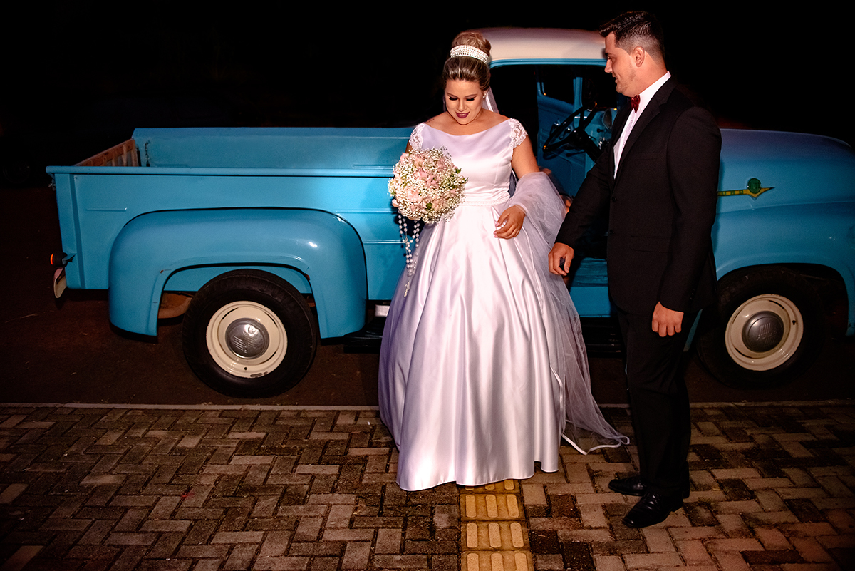 fotografia de casamento ao ar livre, noivado, vestido de noiva, pajem, aia, casamento civil,  Vestido Maira Nonnemacher