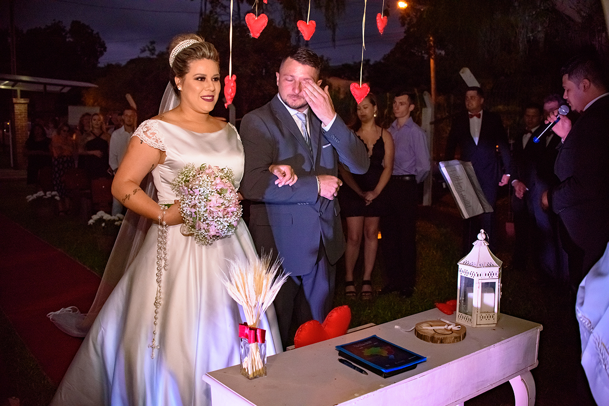 fotografia de casamento ao ar livre, noivado, vestido de noiva, pajem, aia, casamento civil,  Vestido Maira Nonnemacher