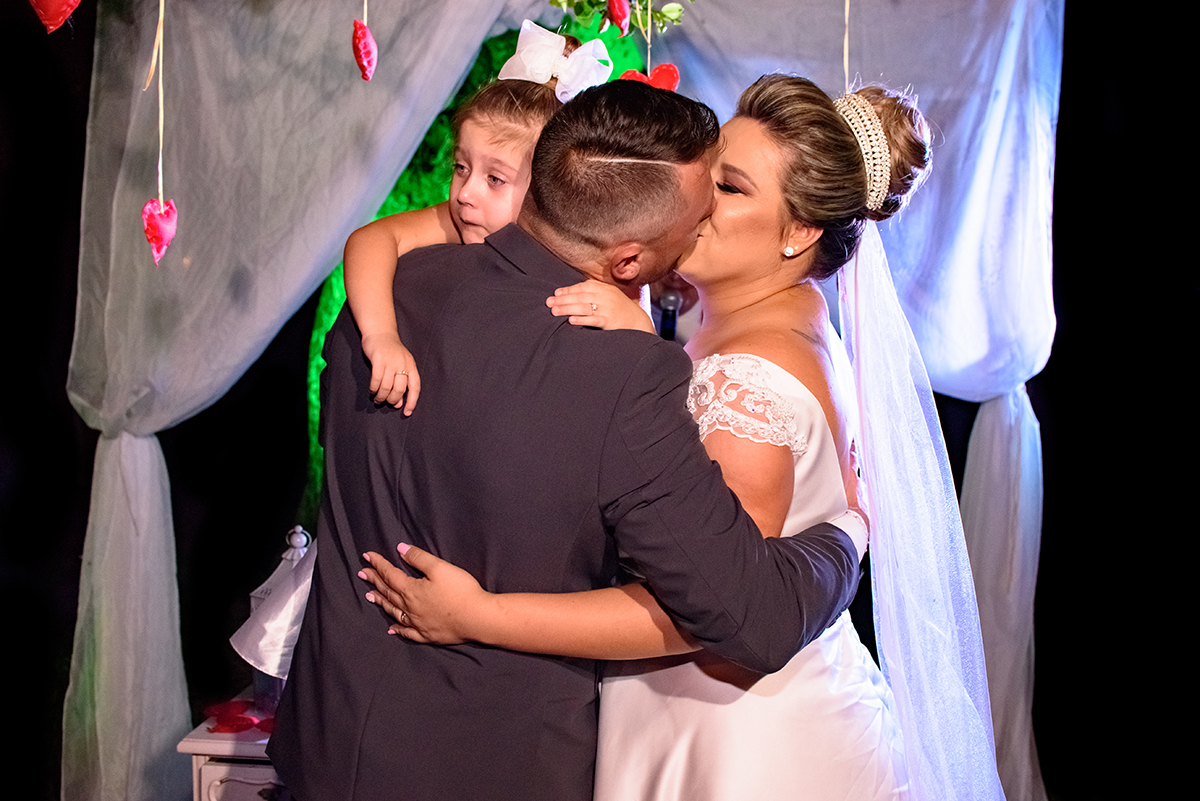 fotografia de casamento ao ar livre, noivado, vestido de noiva, pajem, aia, casamento civil,  Vestido Maira Nonnemacher