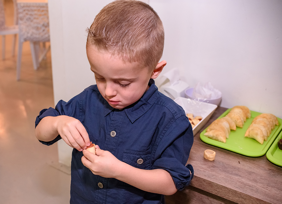 aniversário infantil de 4 anos  na brinq mania em lajeado, rio grande do sul, casa de festa, por thaty maldaner fotografia,  Carine Kruger Jornal Agora no Vale, divesão, alegria, brinquedos festa criança.