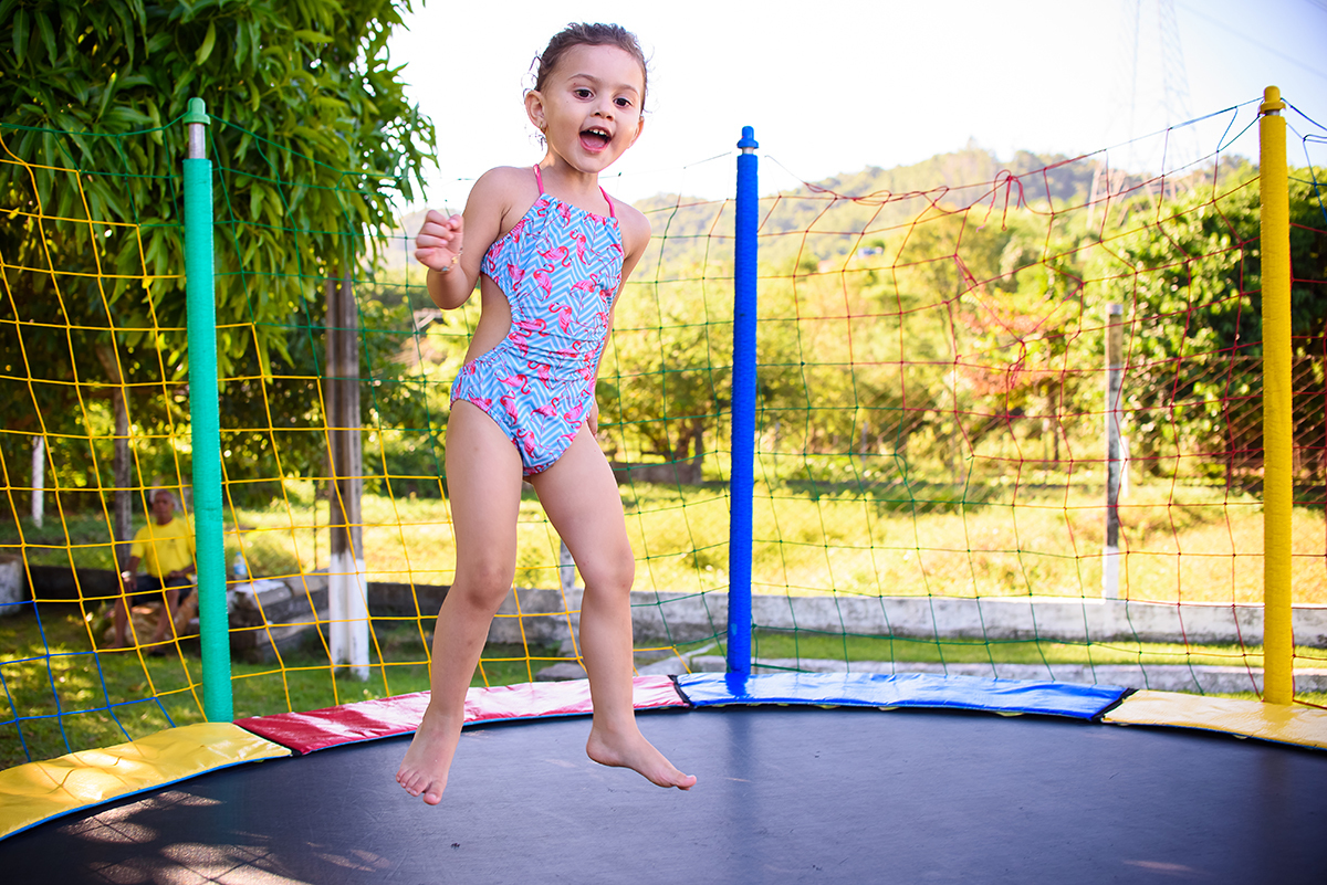 pula pula Alice,  festa de aniversário infantil 3 anos em Cariacica, Vitória, Espirito Santo ES, Sítio da Lala, fotografia por Thaty Maldaner Fotografia