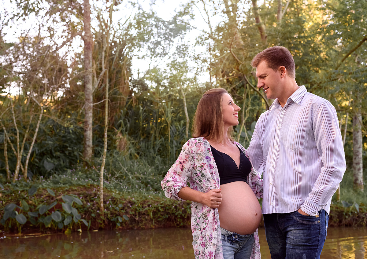 casal de grávidos. fotos de thaty maldaner fotografia