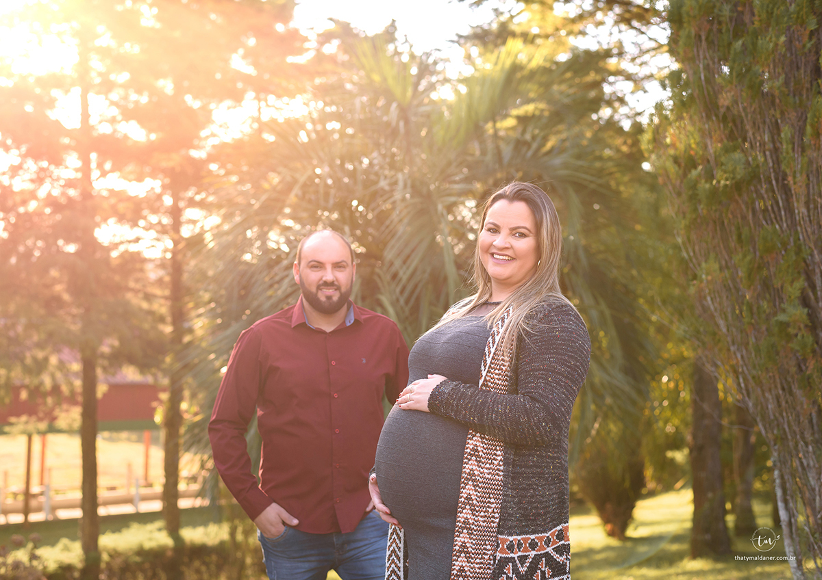 ensaio de gestante externo no parque das tuias realizado no inverno 