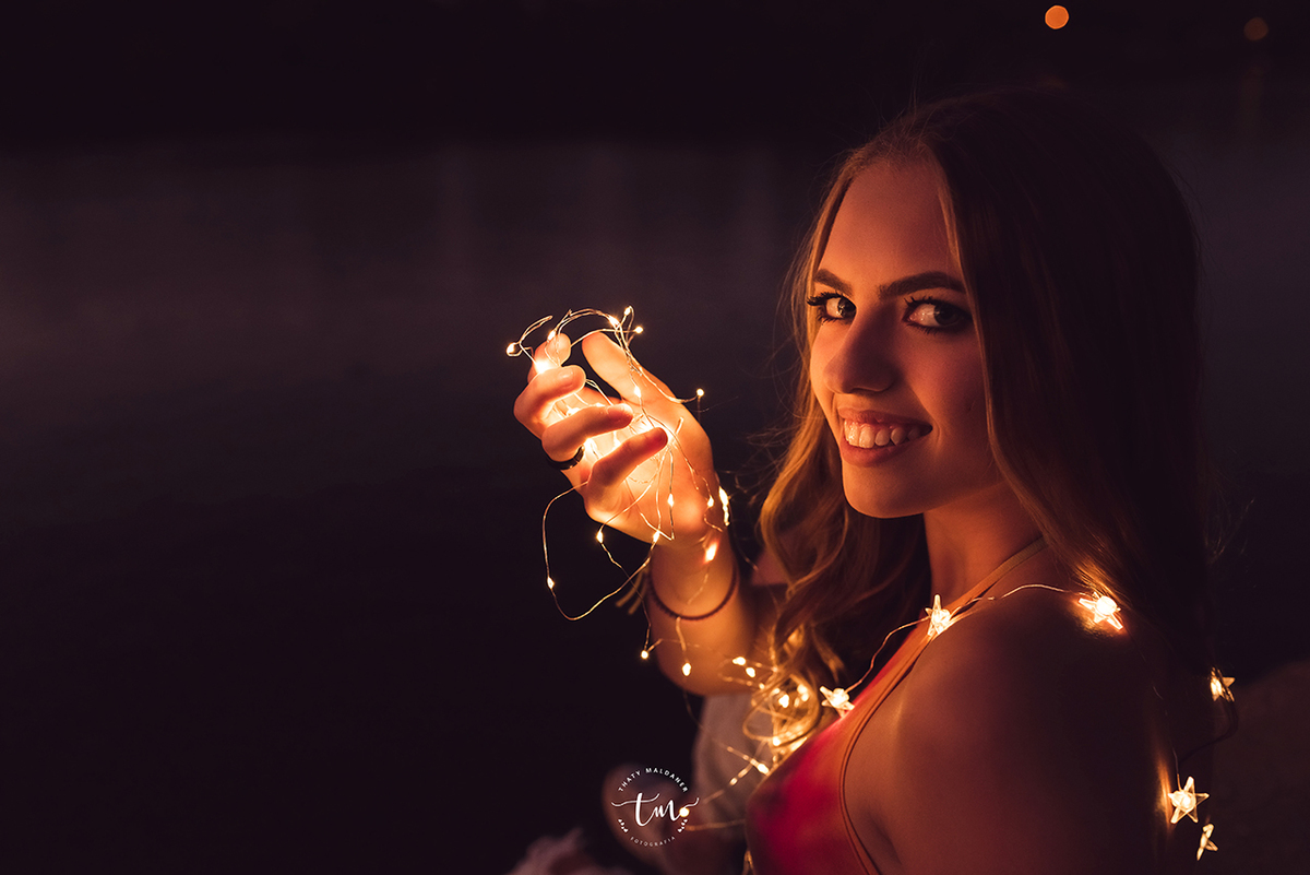 foto tumblr ensaio de 15 anos na natureza . Porto de Estrela . Luzinhas da Thaty