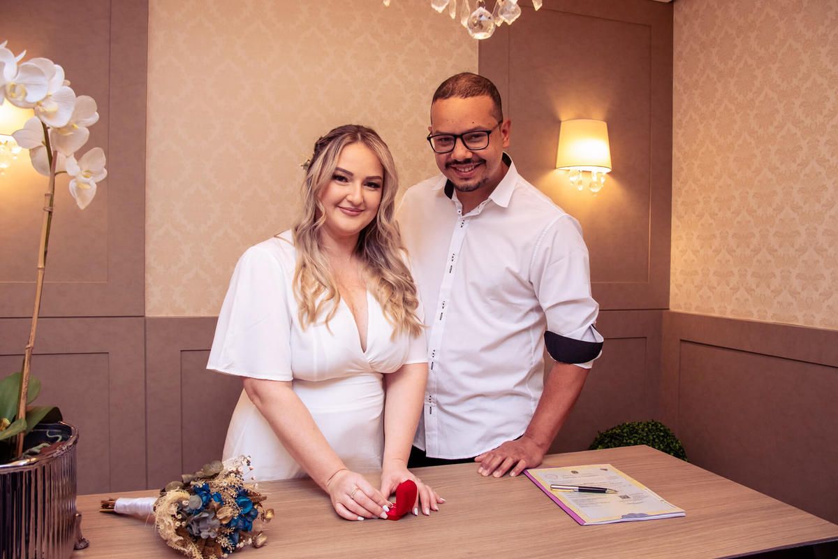 Casamento no Civil na cidade de Palhoça - pose para a foto
