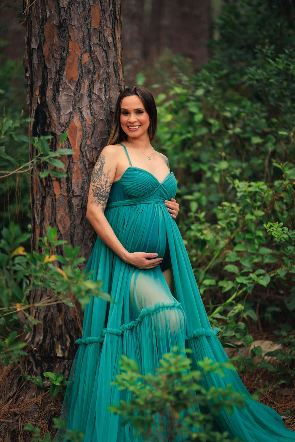 Um dos nossos vestidos do acervo, escolhido com carinho pela Daiane. Oferecer o figurino perfeito, que já está incluso nos pacotes, faz parte da nossa experiência para que você se sinta uma verdadeira rainha.