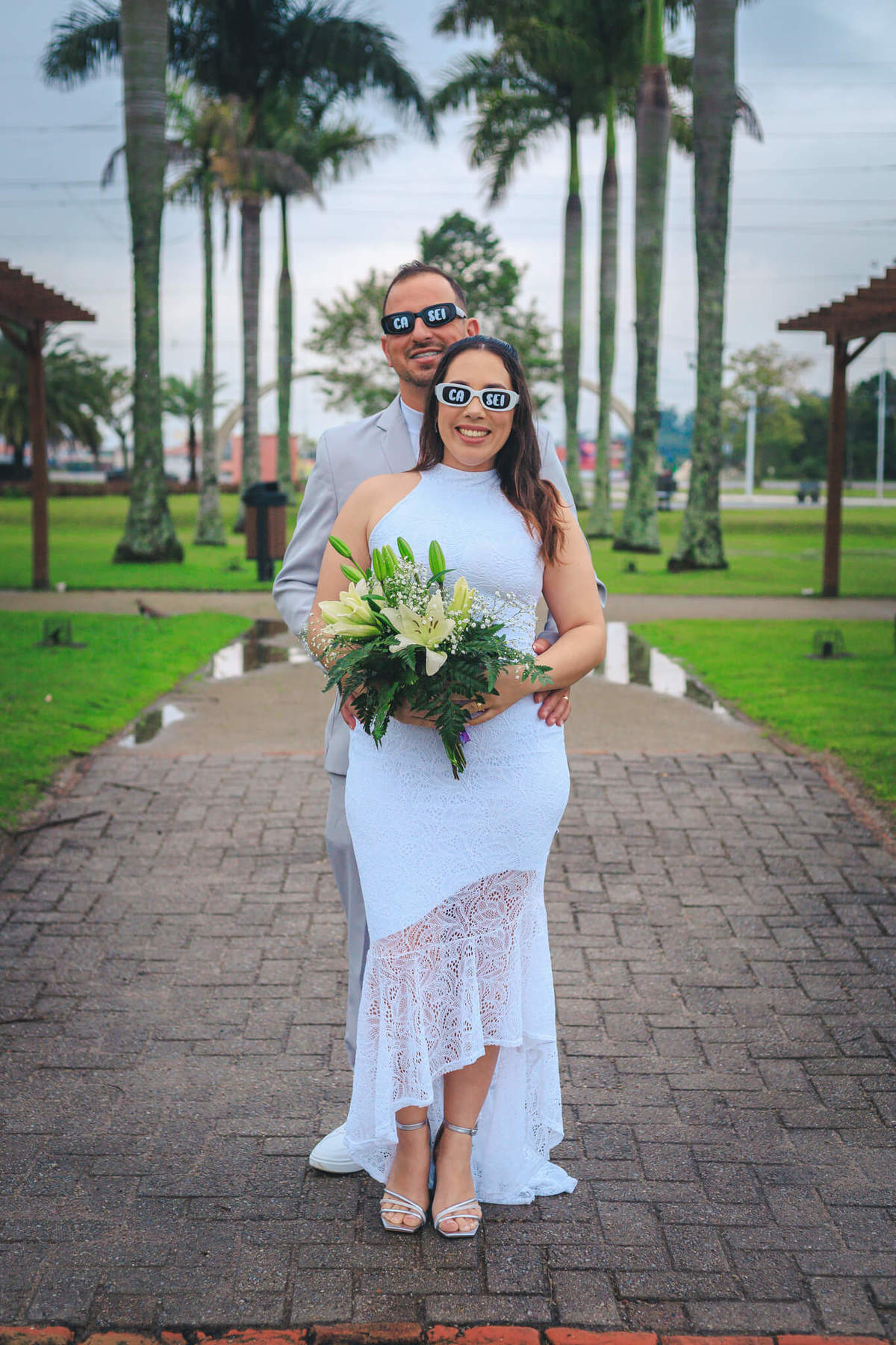 Retrato divertido do casal no ensaio
realizado no Delta Ville, em Biguaçu