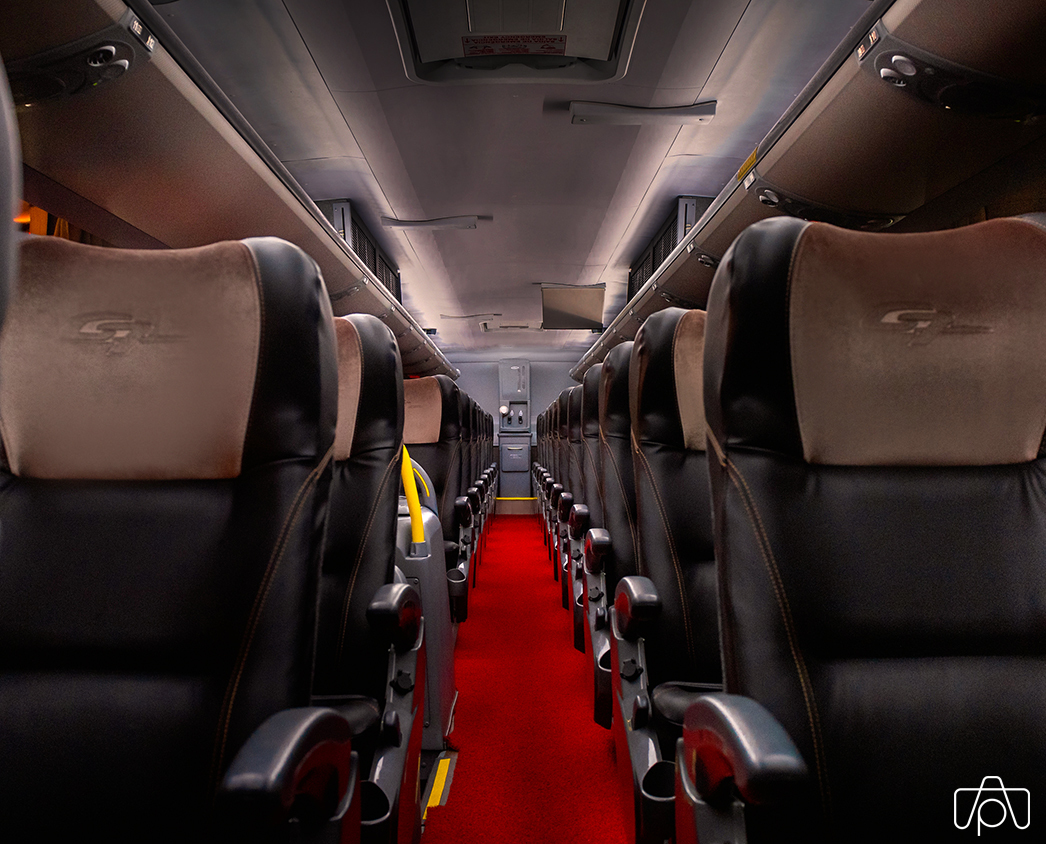 Õnibus double Black da Rota Transportes -  Primeiro Andar