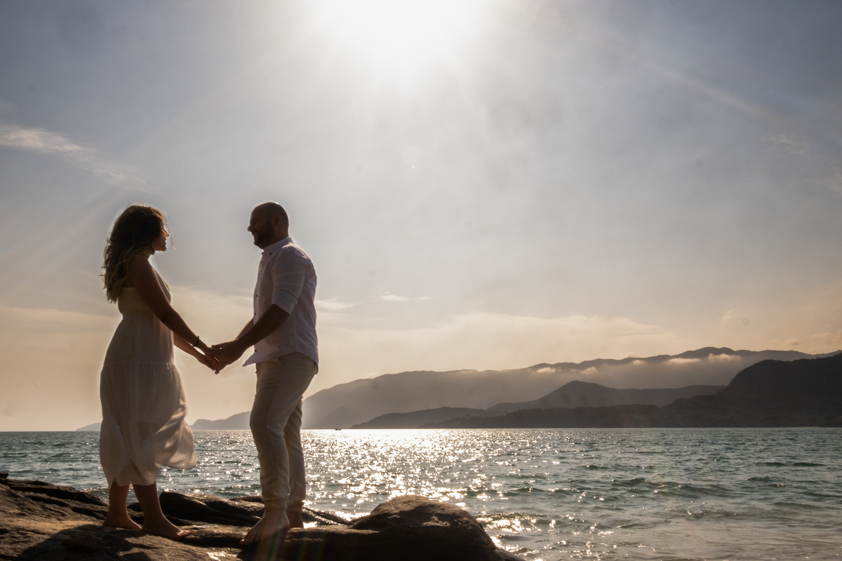 pre wedding na praia; ensaio na praia; pre wedding ilhabela; ensaio ilhabela; pre wedding; ensaio; photometria fotos; photometria; fotógrafo santo andré; fotografo são paulo; ensaio casal; pre casamento; ensaio pre wedding