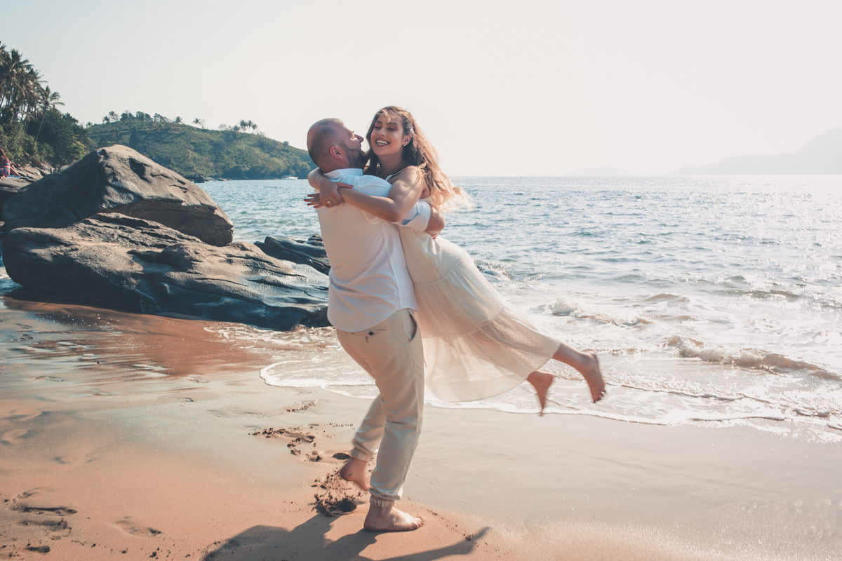 pre wedding na praia; ensaio na praia; pre wedding ilhabela; ensaio ilhabela; pre wedding; ensaio; photometria fotos; photometria; fotógrafo santo andré; fotografo são paulo; ensaio casal; pre casamento; ensaio pre wedding
