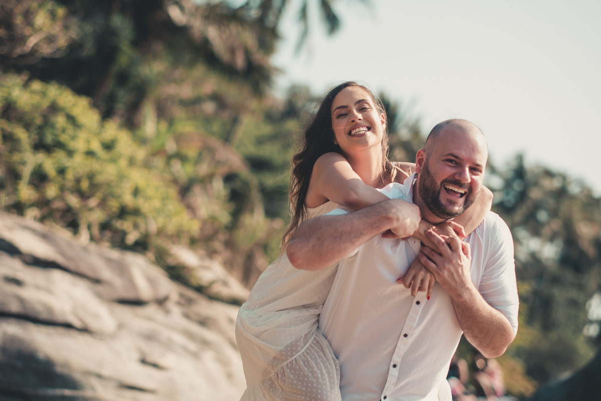 pre wedding na praia; ensaio na praia; pre wedding ilhabela; ensaio ilhabela; pre wedding; ensaio; photometria fotos; photometria; fotógrafo santo andré; fotografo são paulo; ensaio casal; pre casamento; ensaio pre wedding