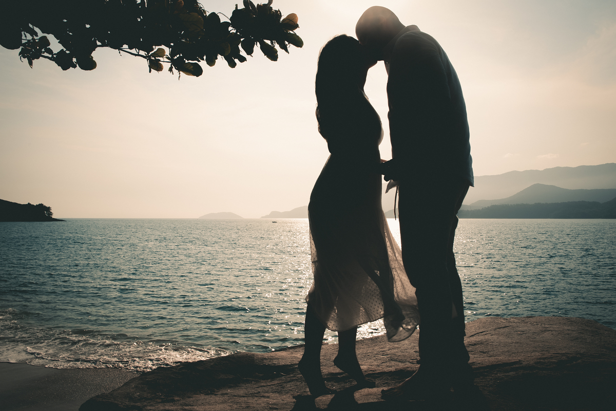 pre wedding na praia; ensaio na praia; pre wedding ilhabela; ensaio ilhabela; pre wedding; ensaio; photometria fotos; photometria; fotógrafo santo andré; fotografo são paulo; ensaio casal; pre casamento; ensaio pre wedding