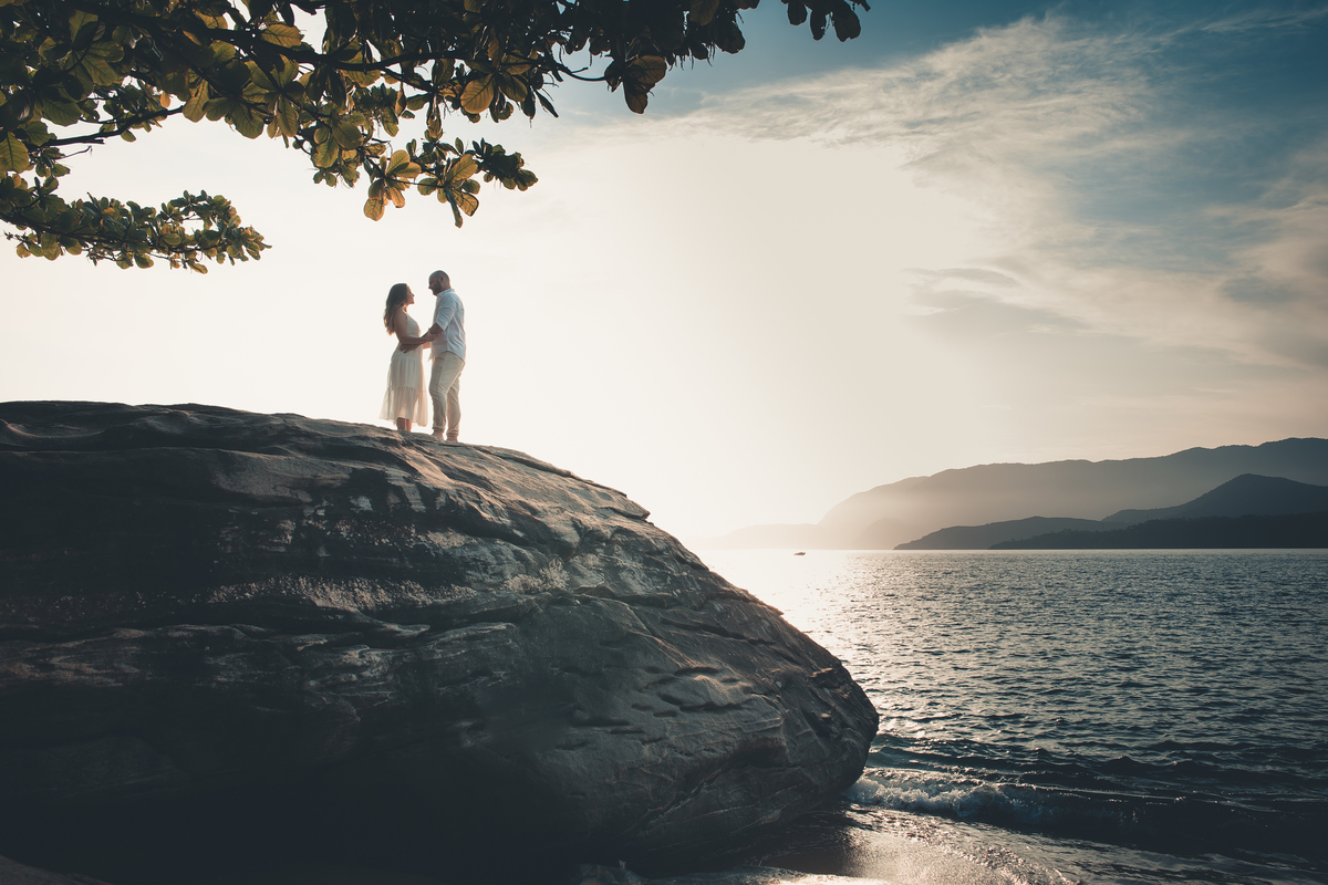 pre wedding na praia; ensaio na praia; pre wedding ilhabela; ensaio ilhabela; pre wedding; ensaio; photometria fotos; photometria; fotógrafo santo andré; fotografo são paulo; ensaio casal; pre casamento; ensaio pre wedding