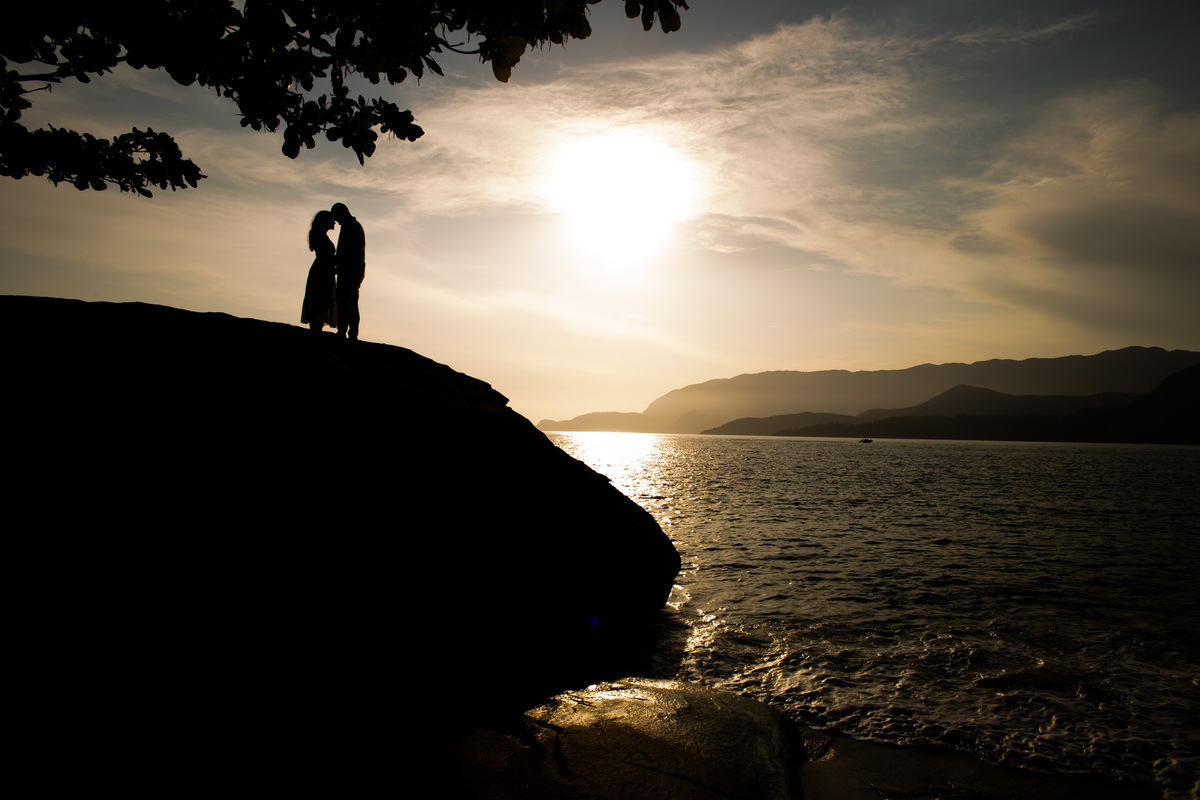 pre wedding na praia; ensaio na praia; pre wedding ilhabela; ensaio ilhabela; pre wedding; ensaio; photometria fotos; photometria; fotógrafo santo andré; fotografo são paulo; ensaio casal; pre casamento; ensaio pre wedding