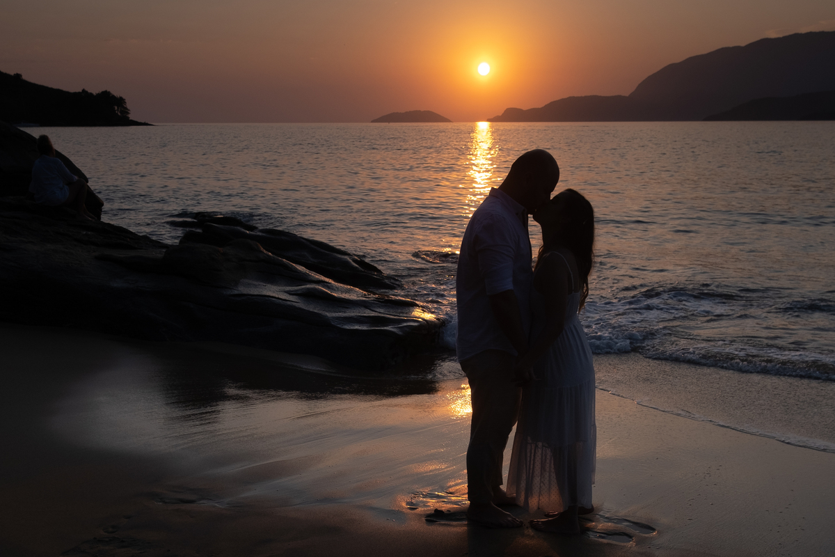 pre wedding na praia; ensaio na praia; pre wedding ilhabela; ensaio ilhabela; pre wedding; ensaio; photometria fotos; photometria; fotógrafo santo andré; fotografo são paulo; ensaio casal; pre casamento; ensaio pre wedding
