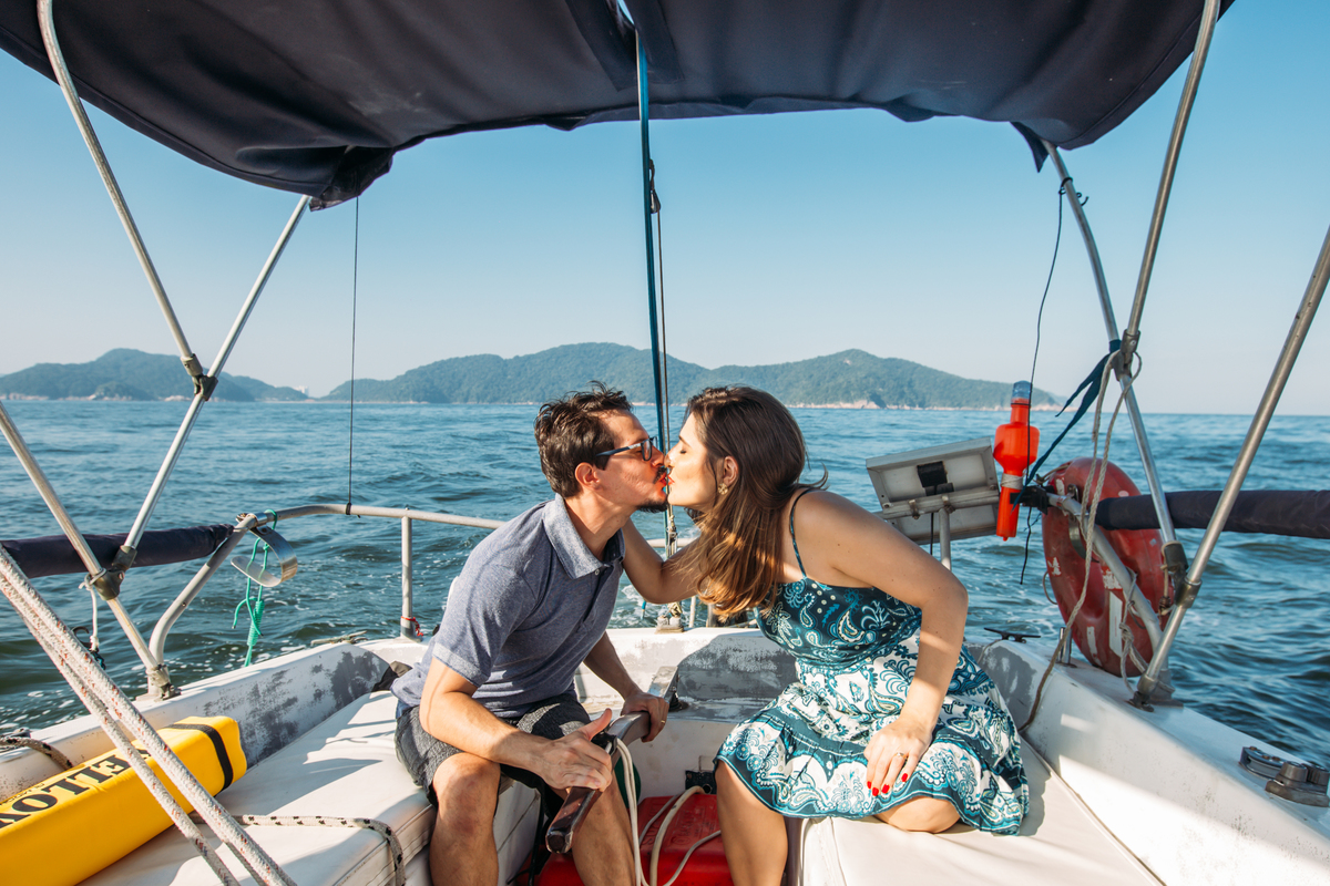 pre wedding santos; ensaio santos, pre wedding veleiro; ensaio veleiro, pre wedding na praia; ensaio na praia; pre wedding praia do moises; ensaio praia do moises; pre wedding; praia do moises; veleiro; photometria fotos; fotografo santo andré