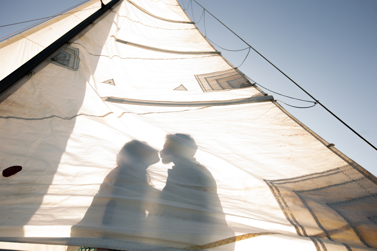 pre wedding santos; ensaio santos, pre wedding veleiro; ensaio veleiro, pre wedding na praia; ensaio na praia; pre wedding praia do moises; ensaio praia do moises; pre wedding; praia do moises; veleiro; photometria fotos; fotografo santo andré