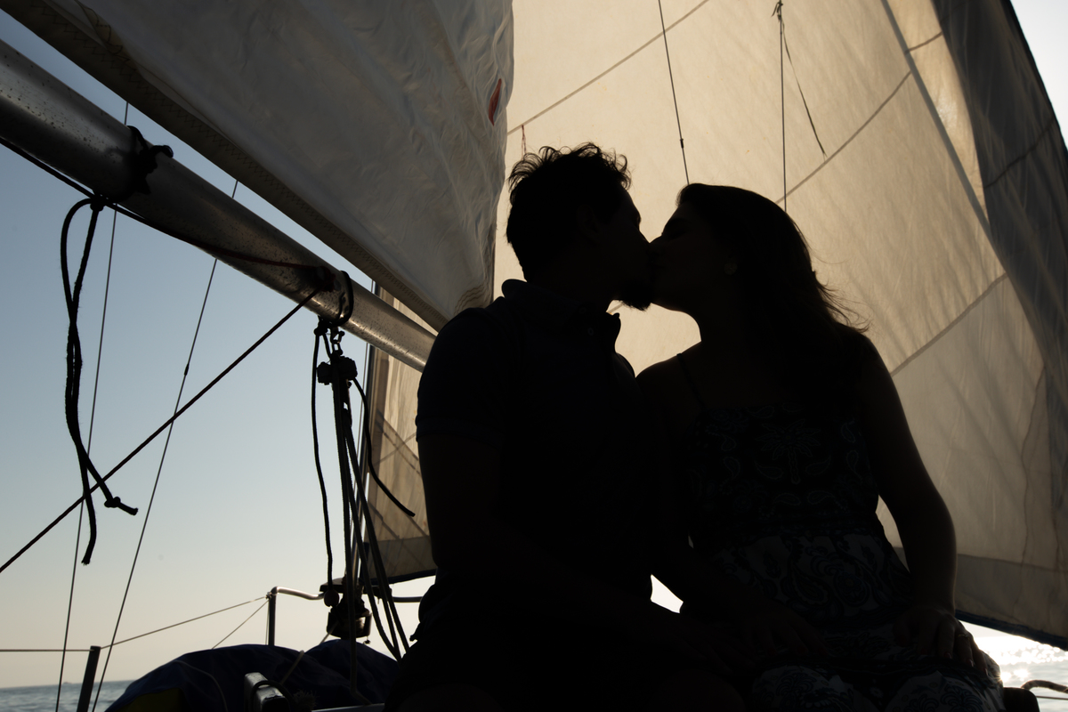pre wedding santos; ensaio santos, pre wedding veleiro; ensaio veleiro, pre wedding na praia; ensaio na praia; pre wedding praia do moises; ensaio praia do moises; pre wedding; praia do moises; veleiro; photometria fotos; fotografo santo andré
