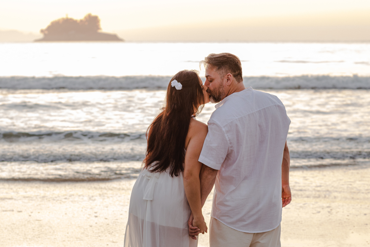 pre wedding; pre wedding na praia; pre wedding praia;  ensaio pre wedding; ensaio; photometria; photometria fotos; fotografo santo andré; fotografo são paulo; pre wedding guarujá; pre wedding praia do iporanga; pre wedding praia de pernambuco