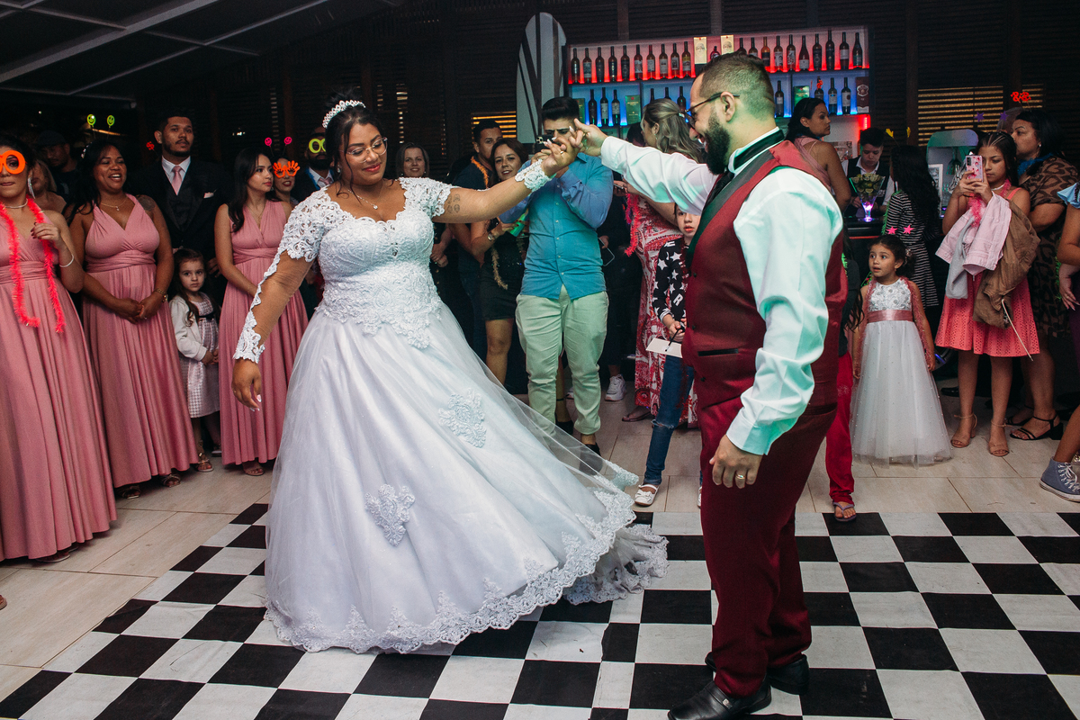casamento; photometria; photometria fotos; fotografo santo andré; fotografo são paulo; sitio francilene; casamento mogi das cruzes; casamento janaina e rafael; casamento evangelico; casamento no campo; dança dos noivos