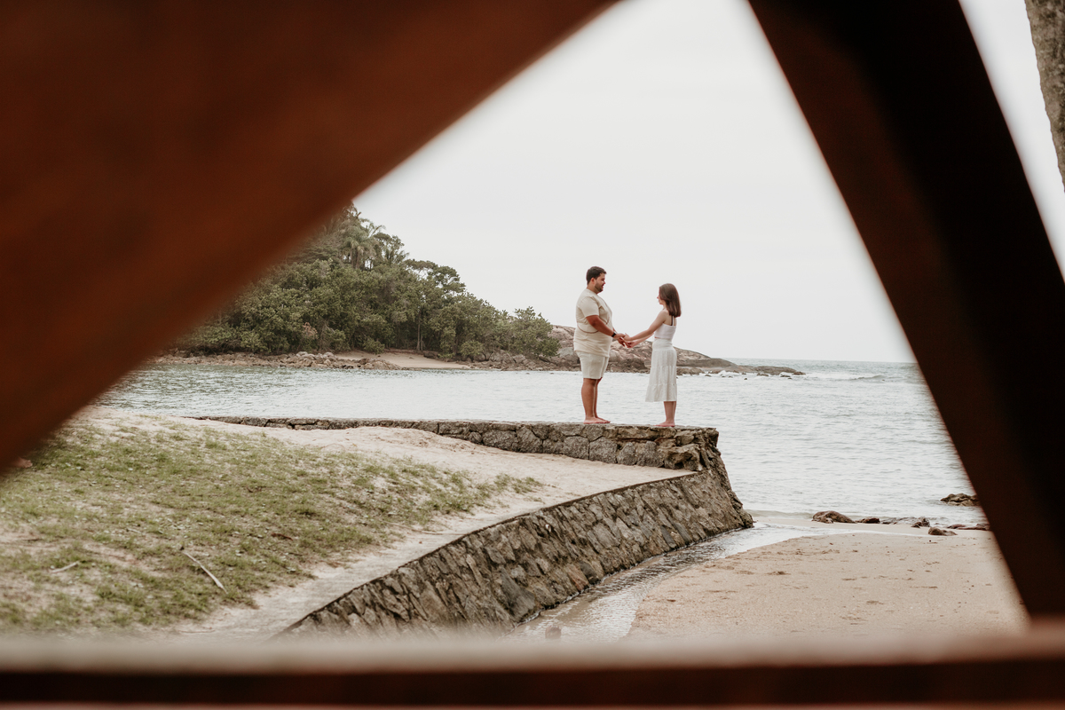 ensaio; ensaio pre wedding; pre wedding; ensaio casal; photometria; photometria fotos; pre wedding praia; ensaio na praia; praia das conchas, pre wedding guaruja; ensaio guaruja; guaruja
