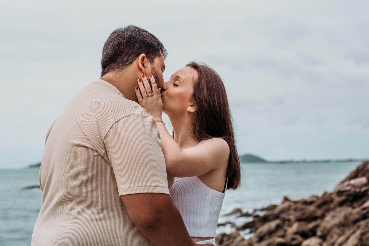 ensaio; ensaio pre wedding; pre wedding; ensaio casal; photometria; photometria fotos; pre wedding praia; ensaio na praia; praia das conchas, pre wedding guaruja; ensaio guaruja; guaruja