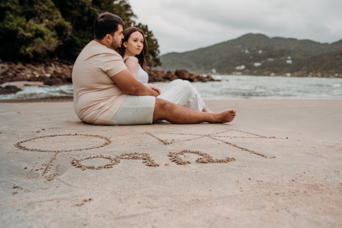 ensaio; ensaio pre wedding; pre wedding; ensaio casal; photometria; photometria fotos; pre wedding praia; ensaio na praia; praia das conchas, pre wedding guaruja; ensaio guaruja; guaruja