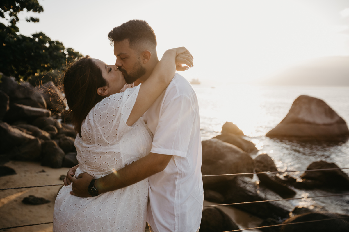 pre wedding na praia; ensaio na praia; pre wedding ilhabela; ensaio ilhabela; pre wedding; ensaio; photometria fotos; photometria; fotógrafo santo andré; fotografo são paulo; ensaio casal; ensaio pre wedding