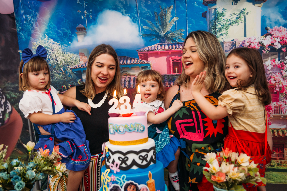 aniversário infantil, festa infantil, festa de criança, aniversario encanto, encanto disney, encanto, fotografia de familia, photometria fotos
