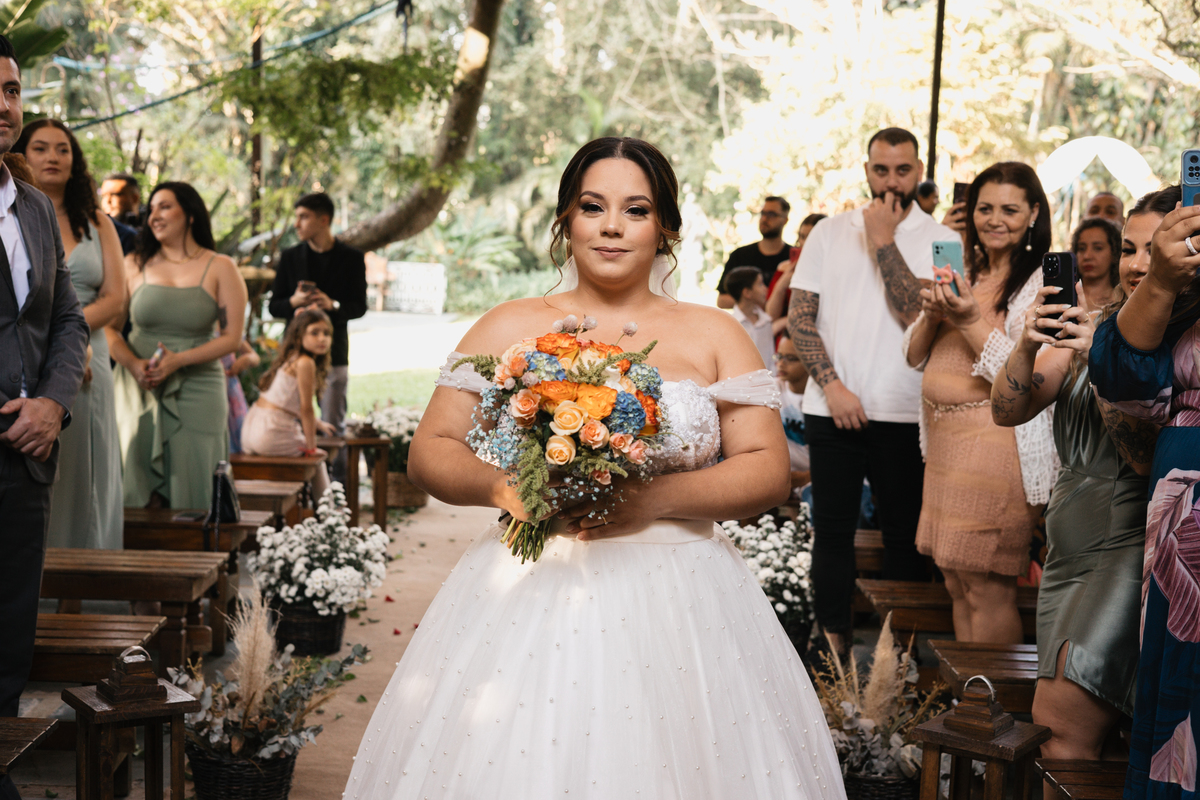 cerimonia católica, casamento no campo, photometria, photometria fotos, fotografo santo andré, fotografo são paulo, fotografia de casamento, casamento, casamento itapecerica da serra, mombaça park, casamento luciane e renan, noiva, buque, vestido de noiva