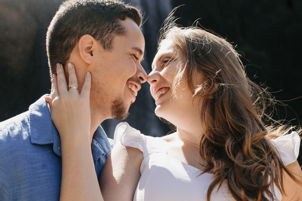 pre wedding na cachoeira; ensaio na cachoeira; pre wedding cachoeira grande; ensaio cachoeira grande; pre wedding; ensaio; photometria fotos; photometria; fotógrafo santo andré; fotografo são paulo; ensaio pre wedding, cachoeira grande; lagoinha