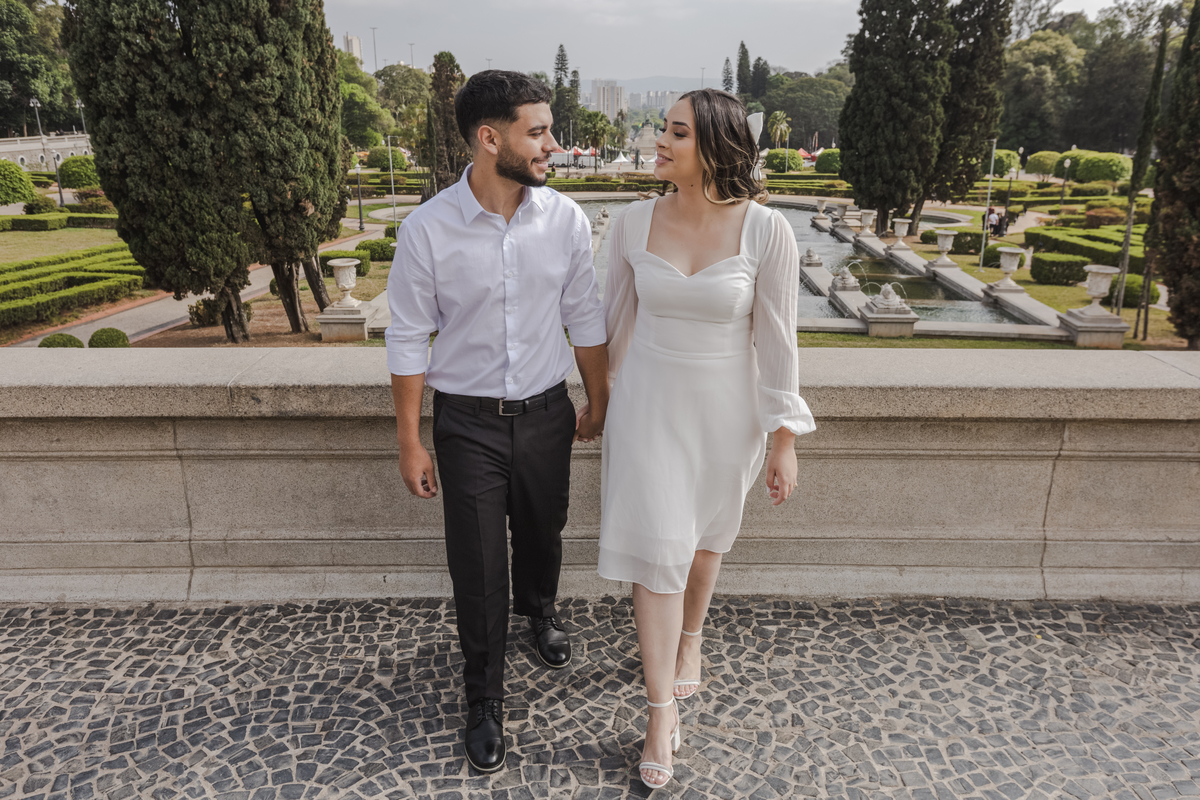 pre wedding museu do ipiranga; ensaio museu do ipiranga; pre wedding urbano; ensaio urbano;  photometria fotos; fotógrafo santo andré; fotografo são paulo; ensaio pre wedding; save the date; pre wedding film; ensaio moderno;  pre wedding aesthetic