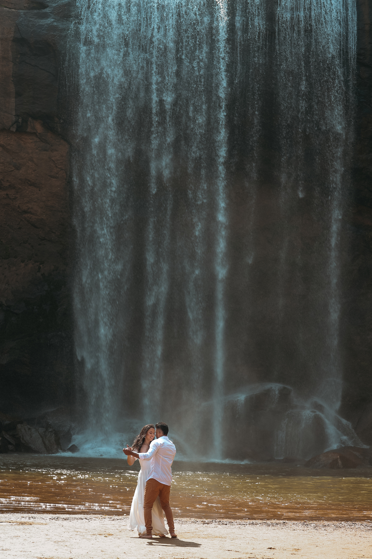pre wedding na cachoeira; ensaio na cachoeira; pre wedding cachoeira grande; ensaio cachoeira grande; pre wedding; ensaio; photometria fotos; photometria; fotógrafo santo andré; fotografo são paulo; ensaio pre wedding, cachoeira grande; lagoinha
